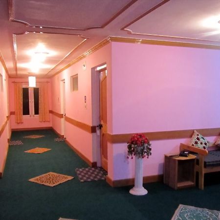 Royal Star Inn Srīnagar Eksteriør billede
