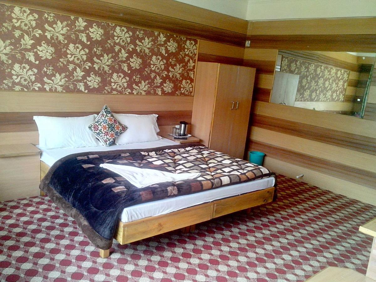 Royal Star Inn Srīnagar Eksteriør billede